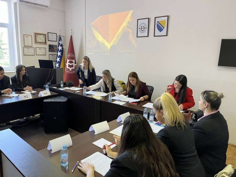 Debatno natjecanje za srednjoškolce i studente u Mostaru promovira kulturu dijaloga među mladima