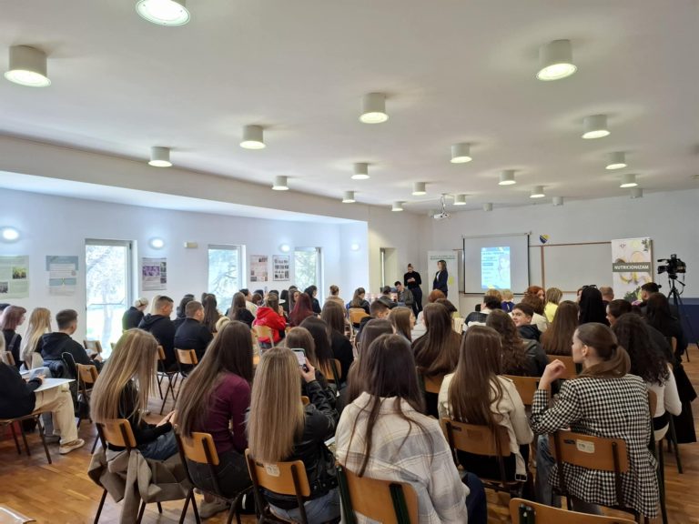 Agromediteranski fakultet: Održana javna tribina „Prehrambene navike srednjoškolaca“