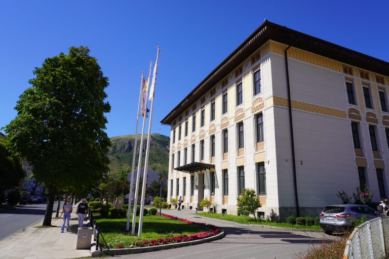 Klub Bošnjaka u Gradskom vijeću Mostara: “Umjesto jeftinih političkih poena, jednak tretman za sve”
