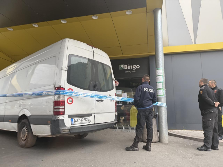 Vrapčići: Pokušaj pljačke bankomata ispred TC Bingo