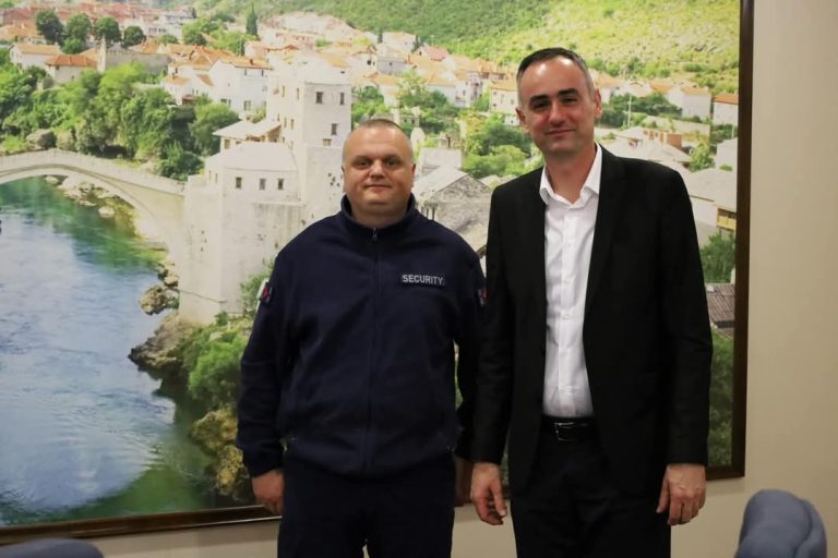 Gradsko vijeće: Predsjednik Rahimić primio hrabrog zaštitara Sašu Huskovića