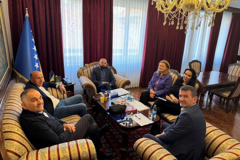 Ramo Isak ugostio predstavnike Udruženja matičara HNK