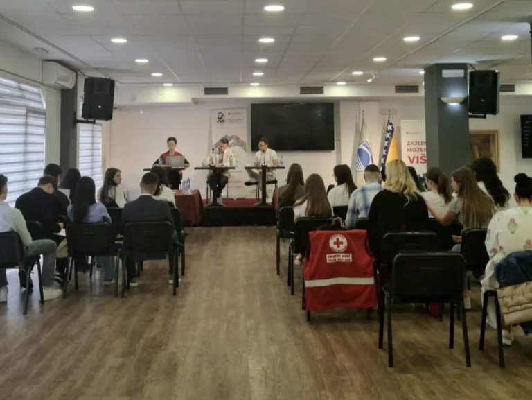 Obilježavanje sedmice Crvenog križa: Debatni tim Srednje elektrotehničke škole “Salih Salko Ćurić” najuspješniji
