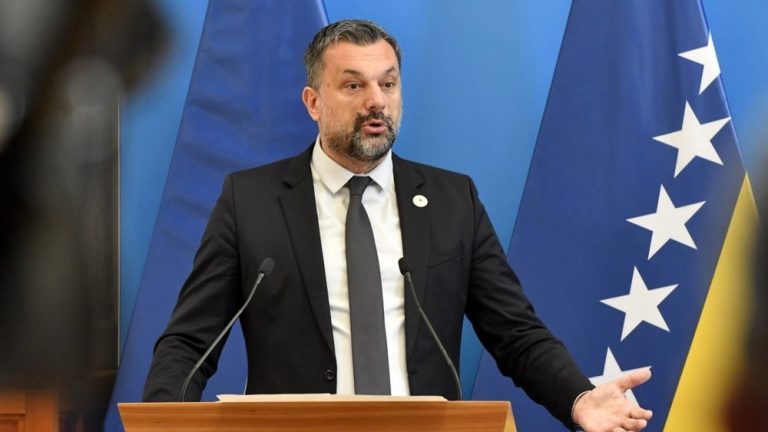 Konaković odgovorio Željani Zovko: “Bila je oduševljena kada je Schmidt u izbornoj noći mijenjao pravila”