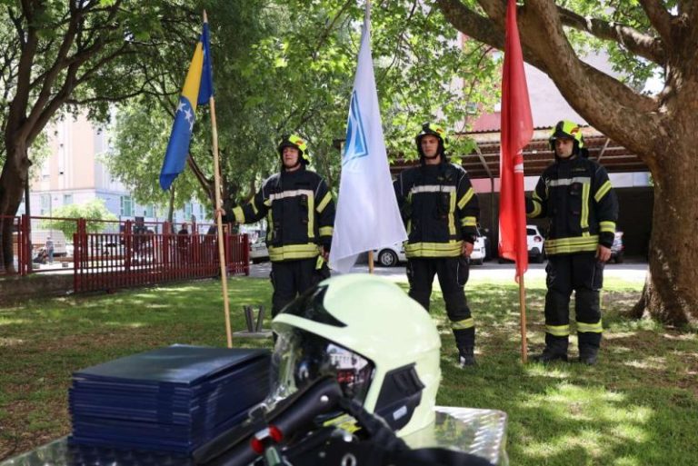 Obilježen Međunarodni dan vatrogasaca: Mostarski vatrogasci spremni dočekuju ljeto