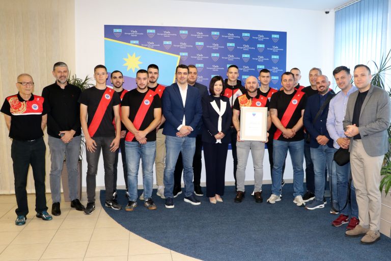 Nakon povratka u Premijer ligu: Premijerka Buhač primila rukometaše Zrinjskog