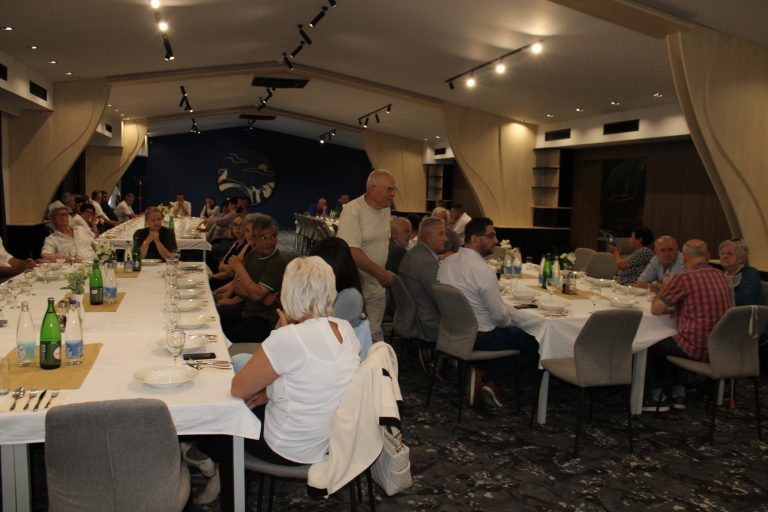 Mostar: Veterani policije MUP-a RBiH uručili posthumna priznanja porodicama poginulih