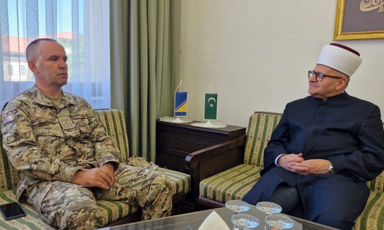 Mostarsko muftijstvo: Pukovnik OS BiH, Muhamed Ganić posjetio muftiju Dedovića