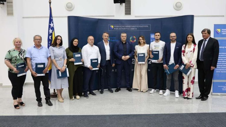 Vlada FBiH: Potpisani ugovori s 224 korisnika poticaja, radi se na jačanju privrede