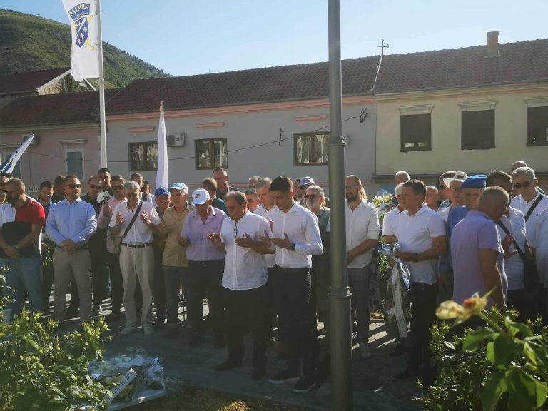 “Putevima pobjede” Sjećanje na akciju deblokade grada i pogibiju komandanta Hujke