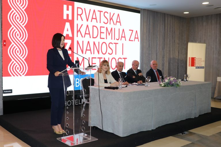 Vlada HNK: Premijerka Buhač na Svečanoj sjednici HAZU
