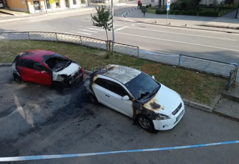Jablanica: Zapaljena dva automobila, počinitelji nepoznati