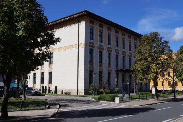 Grad Mostar: Dodjela nagrada učenicima i učenicama generacije