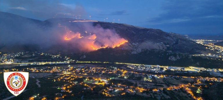 Mostar: Požar noćas stavljen pod kontrolu, šteta ogromna