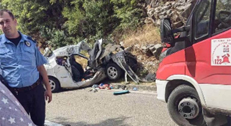 Trebinje-Bileća: Dvije djevojke poginule u sudaru sa kamionom