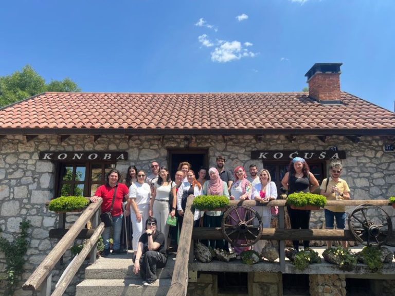 Prvi korak ka društvu koje nikoga ne ostavlja po strani: BiH uskoro dobiva prve omladinske koordinatore/ice za inkluziju za NEET mlade