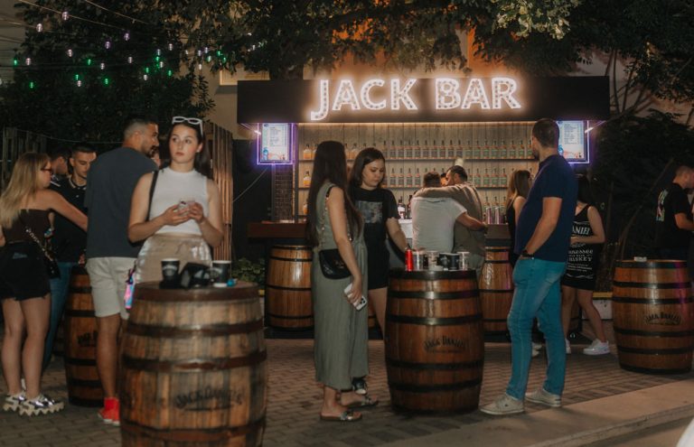 Kad stari džentlmen sretne novog zavodnika – Jack Daniel’s i Gin Mare na Mostar Summer Festu