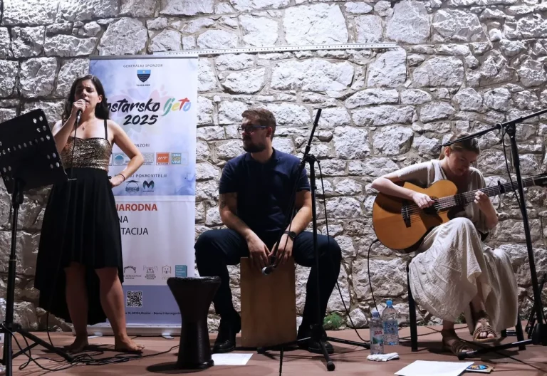 “Mostarsko ljeto 2025”: Trio Zerdelija oduševio Mostarce