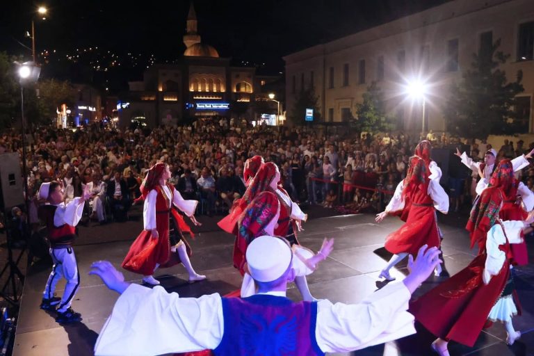 “Zaigrajmo kroz vrijeme”: Plesna bajka za kraj “Mostarskog ljeta 2025”