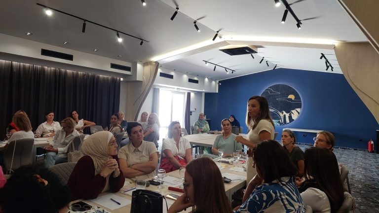 Mostar: Udruženje “Dignitet” uspješno organizovalo edukaciju o mentalnom zdravlju za više od 70 prosvjetnih radnika