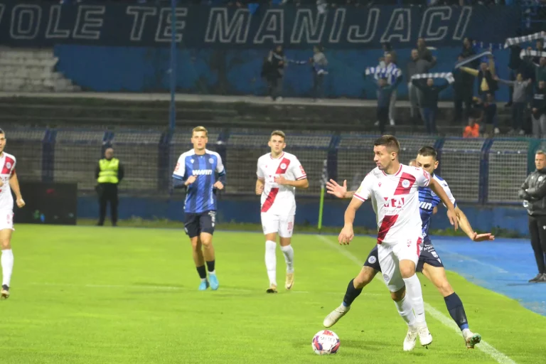 Večeras se igraju dva nogometna derbija