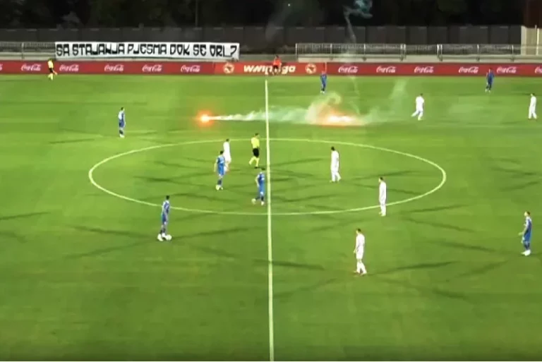 Ultrasi ljuti zbog tribine: Šta je zapelo sa “stajanjem”?