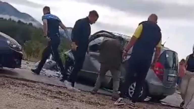 Livno: Teška saobraćajna nesreća, jedna osoba poginula