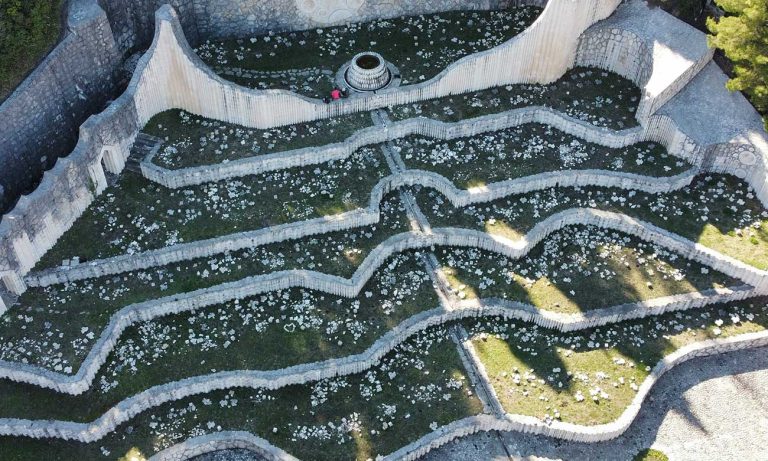 Mostar: Večeras audiovizuelni performans na Partizanskom groblju