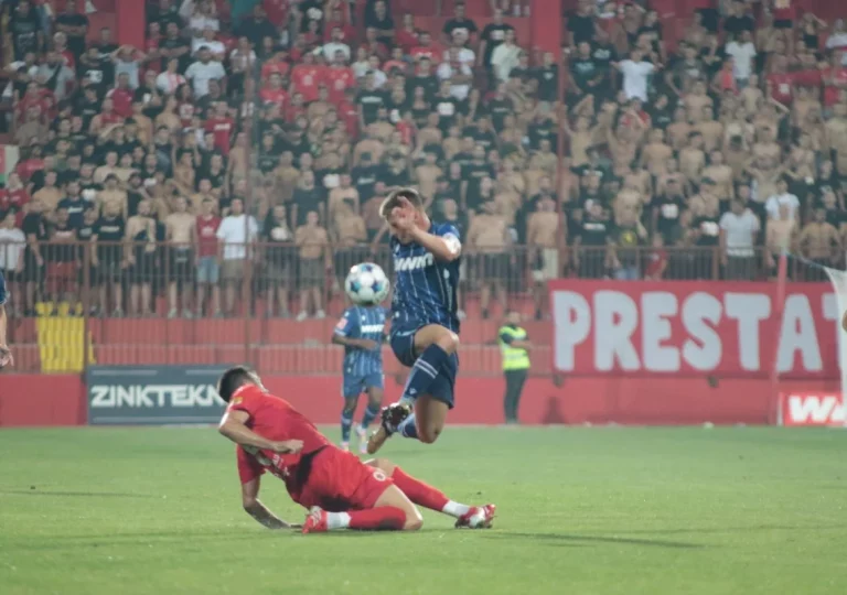 Utakmica sa četiri crvena kartona: Željezničar slavio protiv Veleža