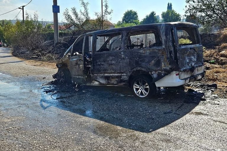 Mostar: Kombi se zapalio u vožnji između Bune i Blagaja