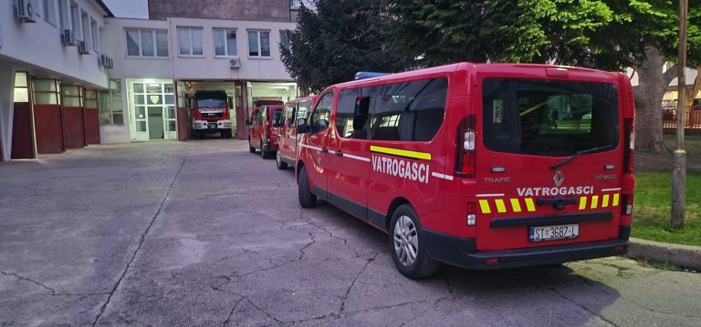 Civilna zaštita HNK: Vatrogasci gasili devet požara, u Blagaju uklanjali zmiju