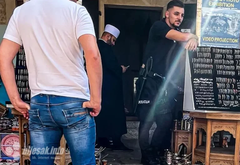 Stari grad: Islamska zajednica preuzela prostor suvenirnice na Starom mostu