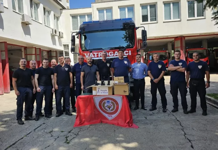 Donacije: Mostarski vatrogasci dobili nove radio stanice