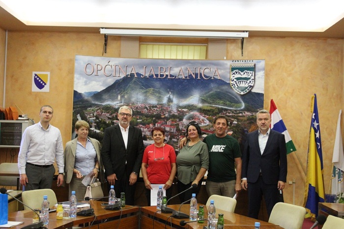 Jablanica: Islamska zajednica i Merhamet grade tri kuće za postradale u naselju Zlate