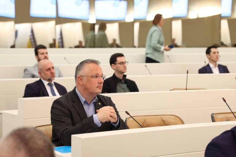 Nakon negativne revizije: Zastupnik Kajan zatražio odgovornost za nezakonito poslovanje JP Mostar Parking