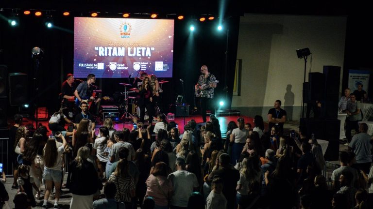 “Ritam ljeta”: Sjajna atmosfera na završnom koncertu ovogodišnjeg Festivala kulture
