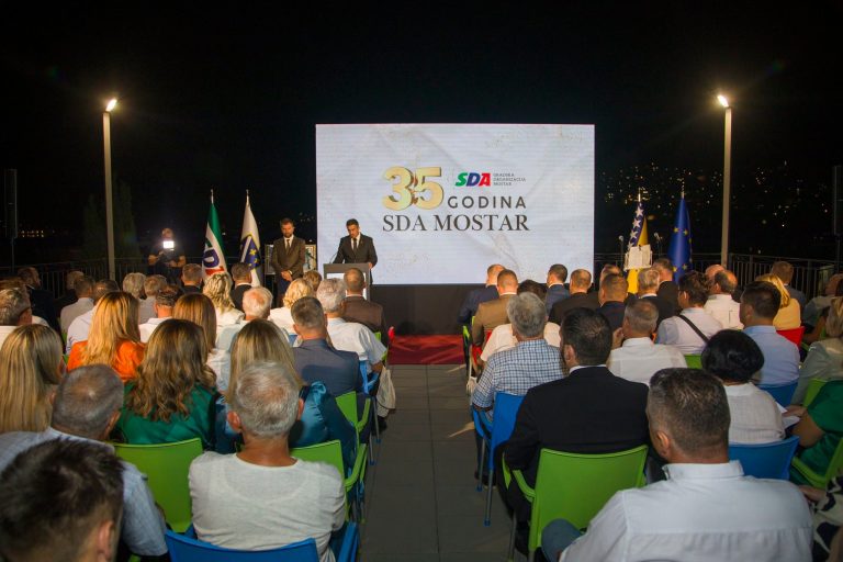 Mostar: Gradski odbor SDA Svečanom akademijom obilježio 35 godina postojanja