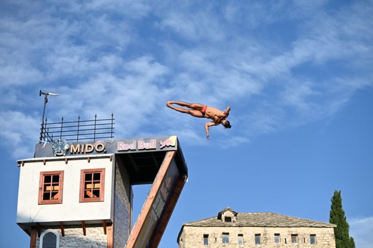 Mostar: Popovici i Iffland pobjednici spektakularnih RedBull Cliff Diving skokova
