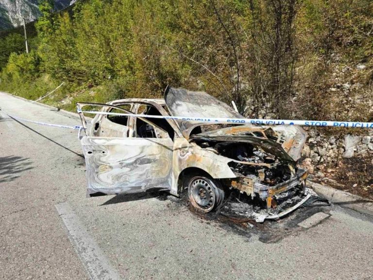 Izgorilo taxi vozilo u Drežnici: Vozač teško povrijeđen