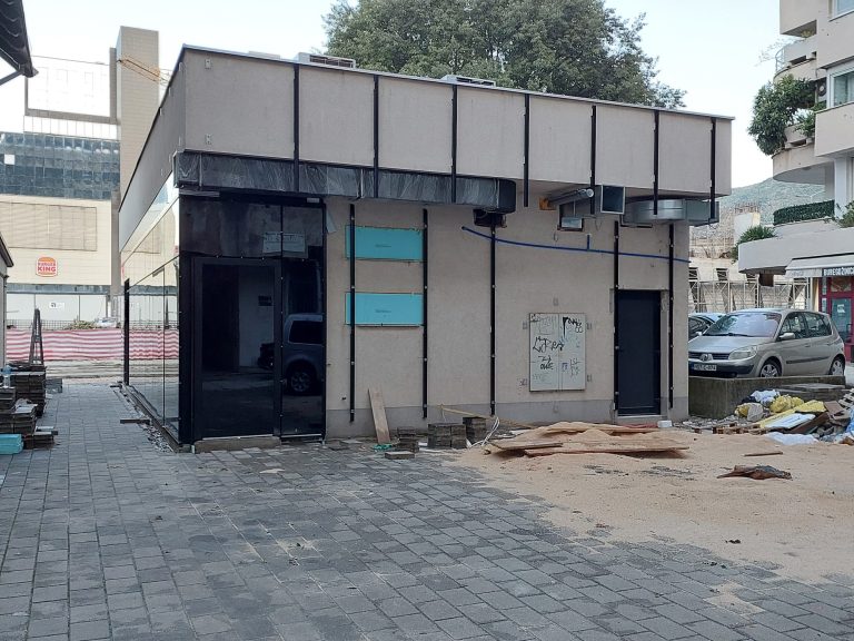 Stanari “Ledare” pokrenuli peticiju: “Ko štiti nelegalnu gradnju u našem dvorištu?”