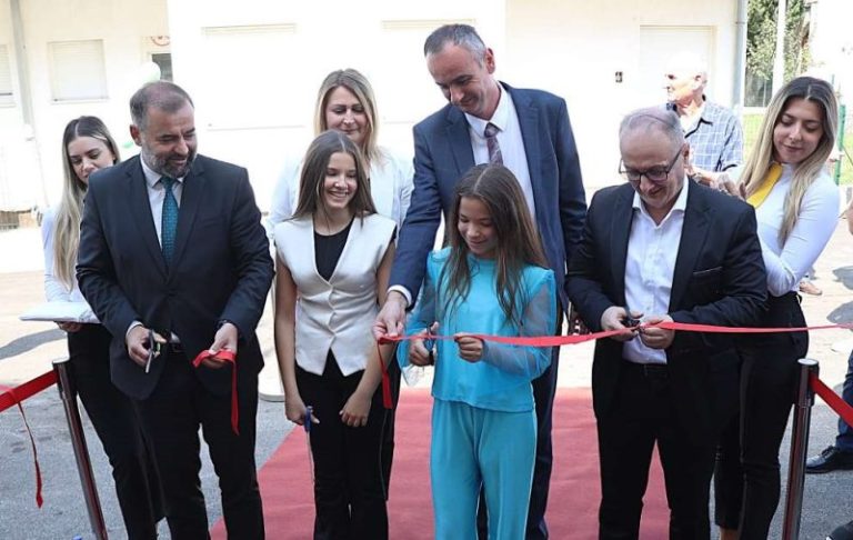 Potoci: Svečano otvorena sportska dvorana Osnovne škole “Bijelo Polje”