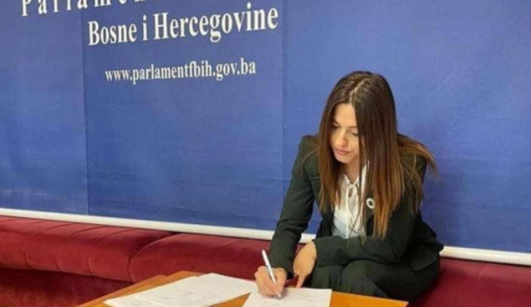 Inicijativa Suade Halilović: Hoće li biti zabranjena prodaja energetskih pića maloljetnim osobama?