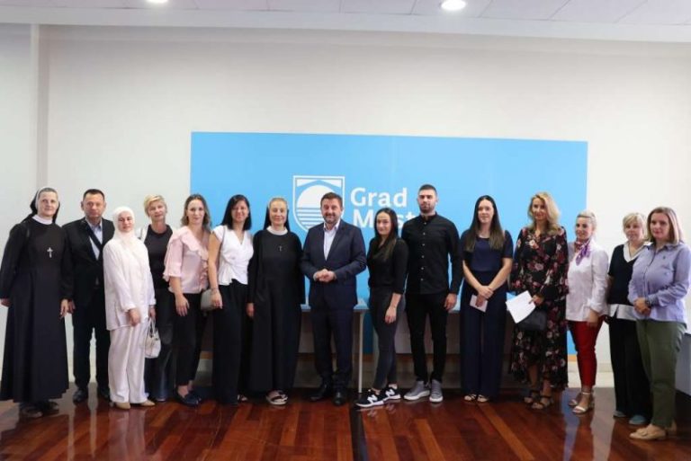 Potpisani ugovori: Grad Mostar subvencionira 1200 djece u 14 privatnih vrtića