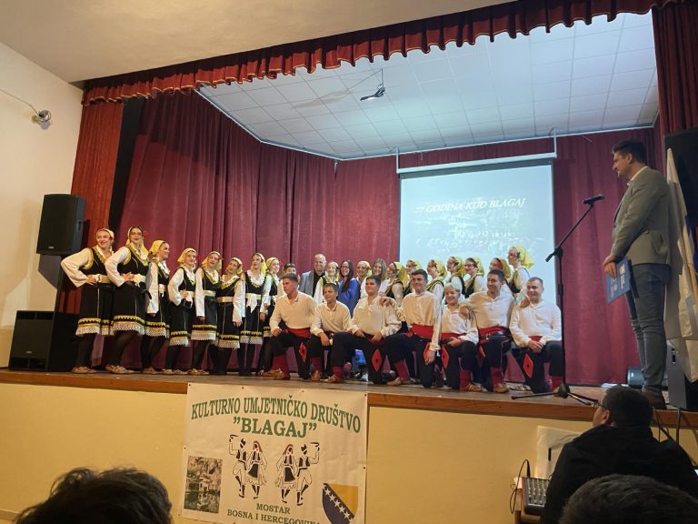 Folklor: Održan veliki koncert KUD-a Blagaj