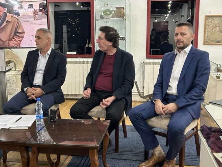 Arhiv HNK: Održana tribina o životu i djelu Hivzije Hasandedića u Novom Pazaru