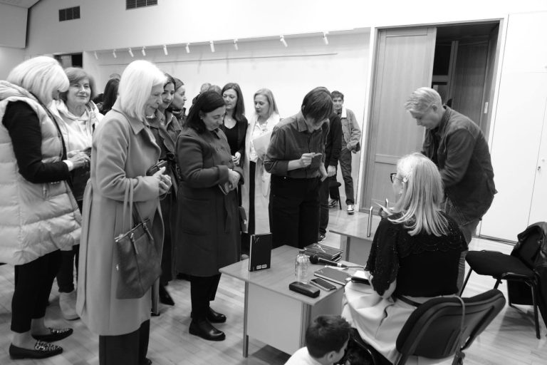 Mostar: Promovisana knjiga “Ljudi” autorice Senke Marić