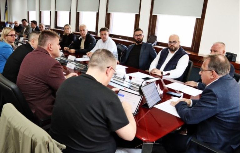 Predsjedništvo SDP BiH: Pokušavaju se fabricirati nepostojeće afere protiv naših čelnika