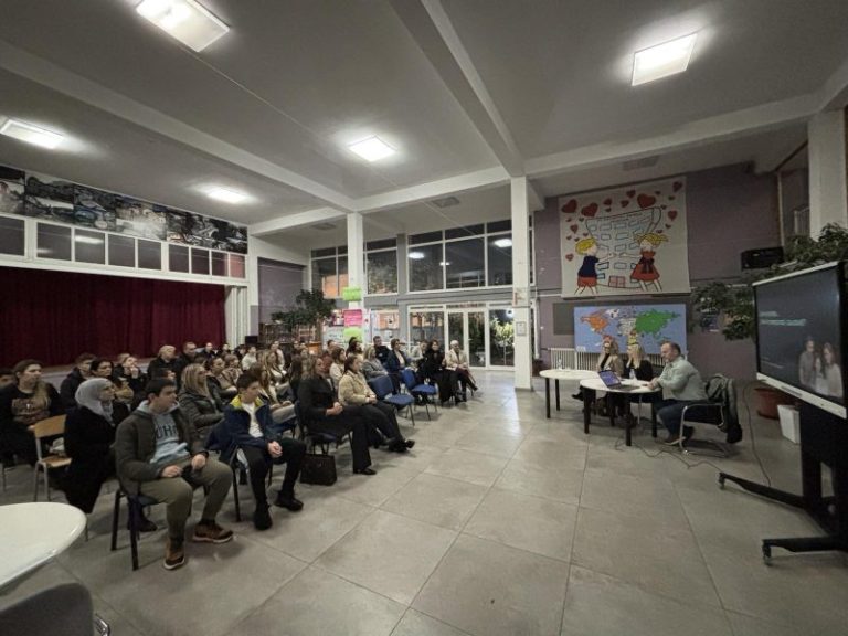 IV Osnovna škola: Učenici educirani o cyber nasilju