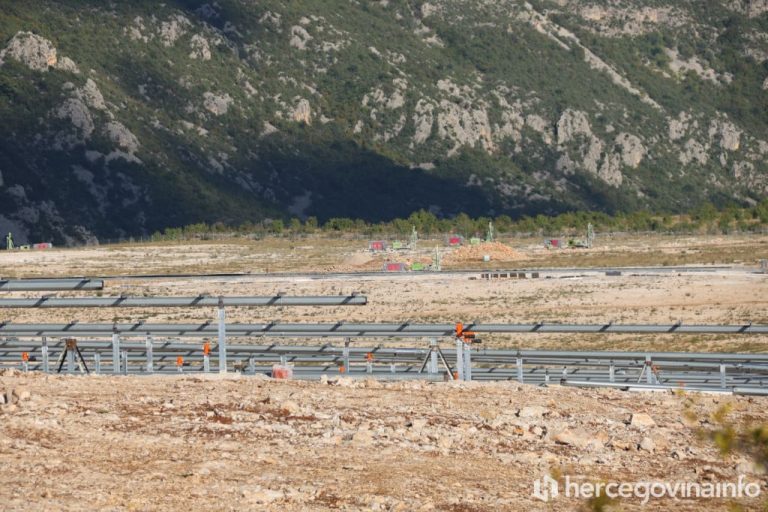 Stolac: Pokrenut postupak eksproprijacije zemljišta za izgradnju dalekovoda solarne elektrane „Komanje brdo“