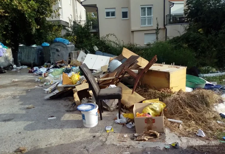 Novo upozorenje iz J.P. Komunalno: Kabasti otpad odlažite subotom!